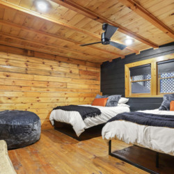 Blue Ridge cabins with hot tub