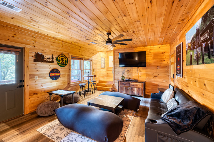 Cherry Log cabin rental