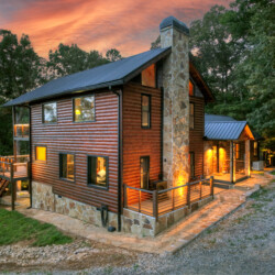 mineral bluff cabin with hot tub and mountain views
